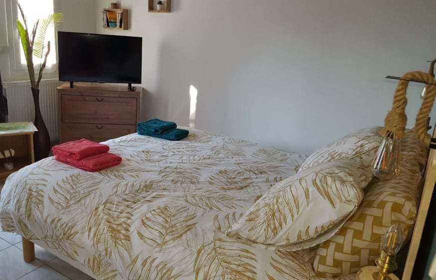 Bed and Breakfast Le Kalarino Saint-Remeze Экстерьер фото